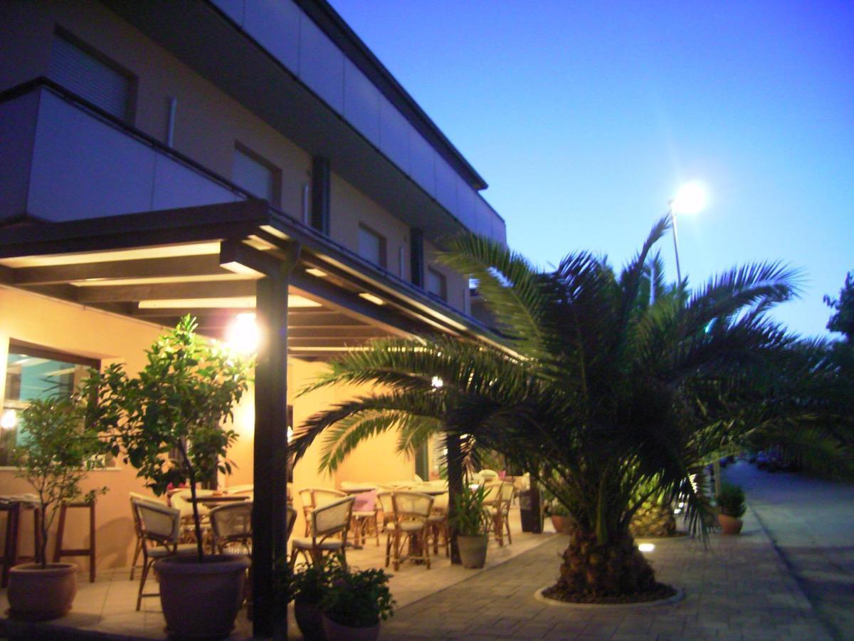 Pensione Licia Senigallia Exterior foto